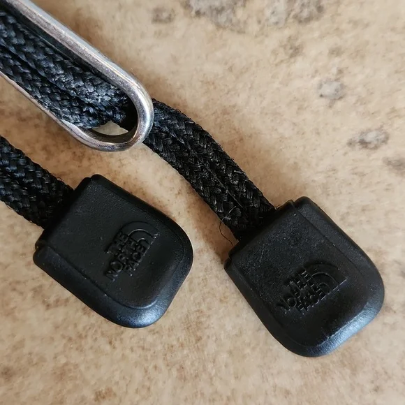 The North Face black womans belt bag - Picture 6 of 10